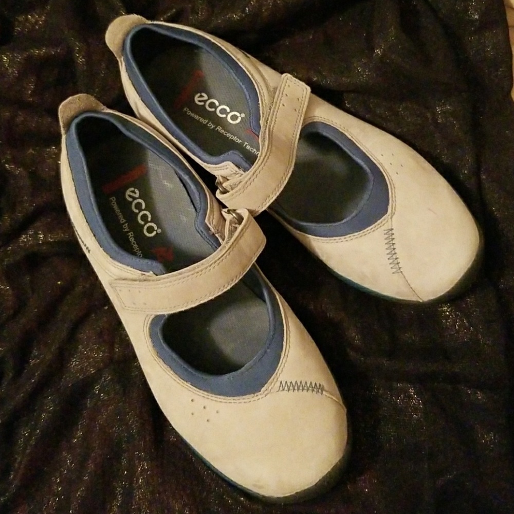 Ecco Women Gray Closed Toe Mary Jane Sandal Flats